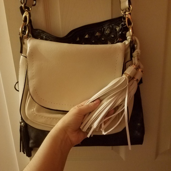 EUC Aldo and David Jones Crossbody handbags - Picture 6 of 8